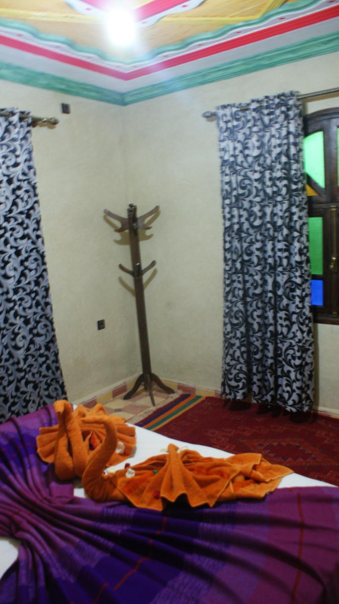 Riad Aslda Asni Rum bild