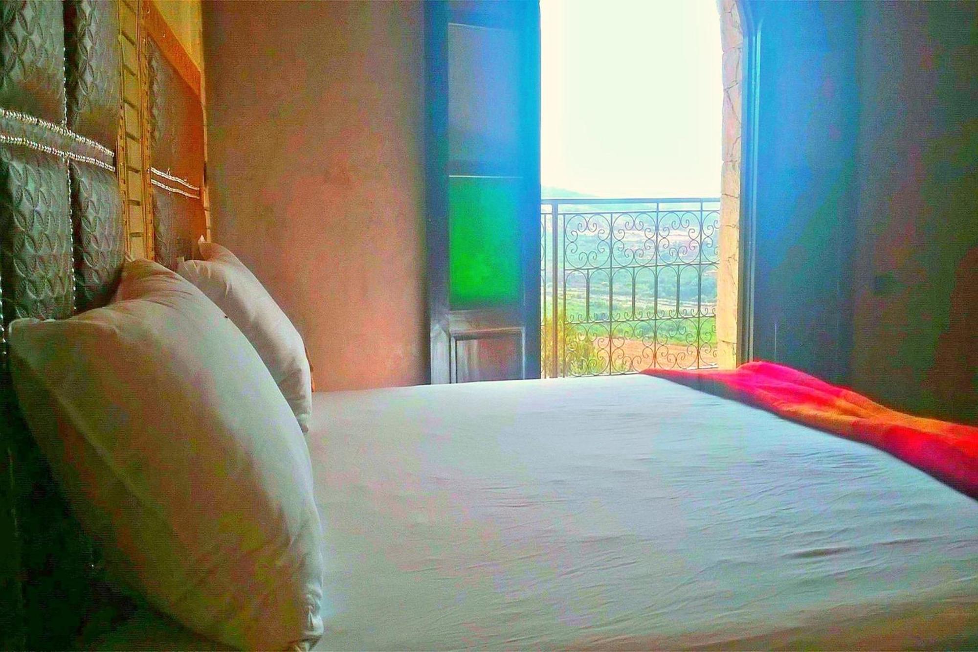 Riad Aslda Asni Rum bild